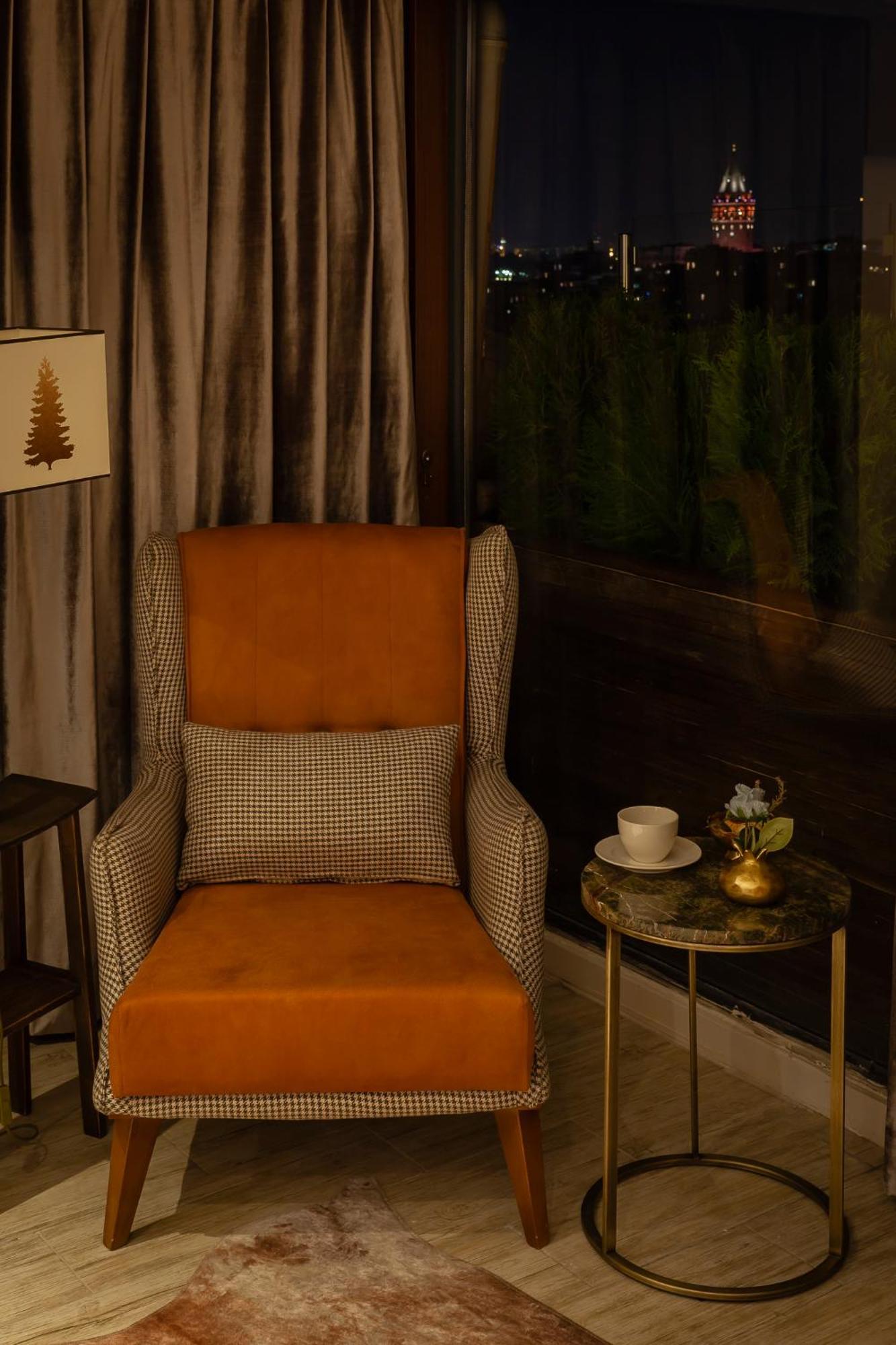 Lord Morgan & Exclusive Design Cihangir איסטמבול